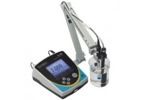 Eutech PC2700 pH/电导率多参数测量仪