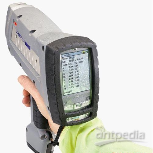 日立仪器 X-MET5000(手持式XRF元素分析仪)可在环境监测行业中用于测定土壤中的重金属含量